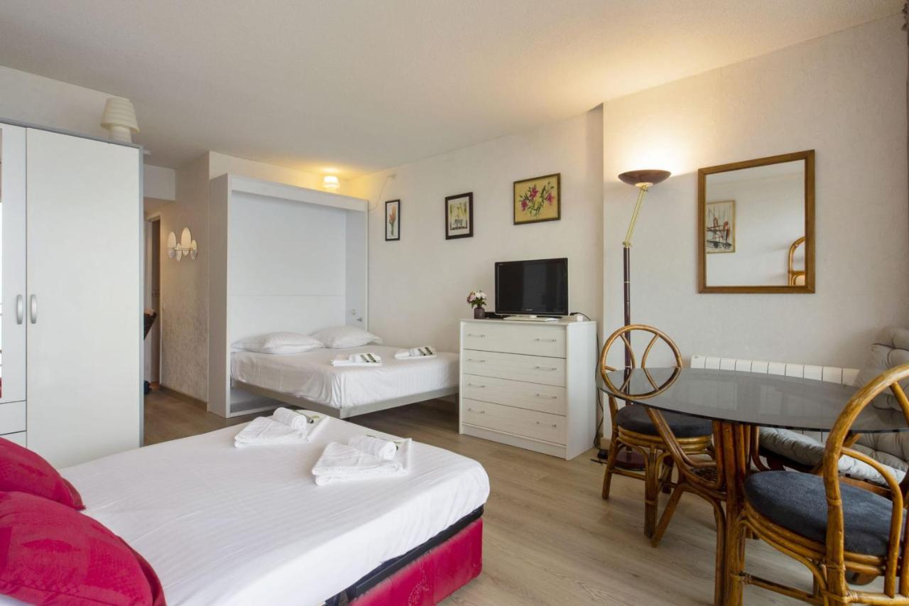 Studio Parado - Welkeys Apartment เบียริตซ์ ภายนอก รูปภาพ